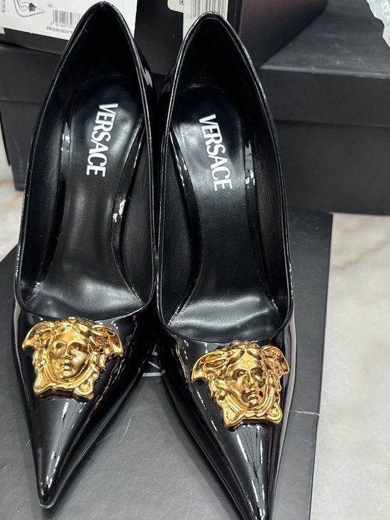 Versace Shoes - Versace pumps